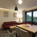 Deluxe Feliciano 아파트