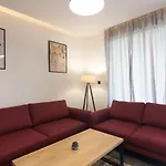 Deluxe Feliciano Visoko