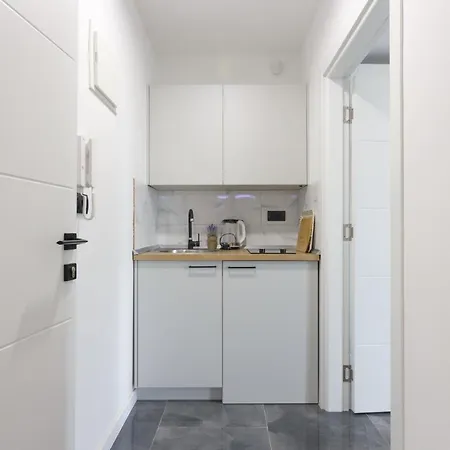 Deluxe Feliciano Visoko