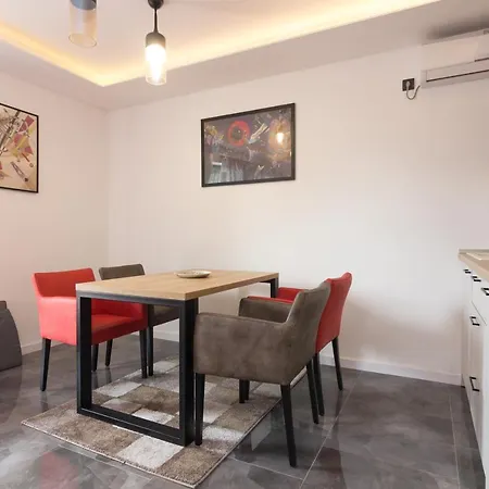 Deluxe Feliciano * Visoko