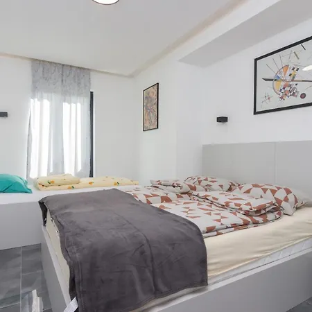 Apartamento Deluxe Feliciano *