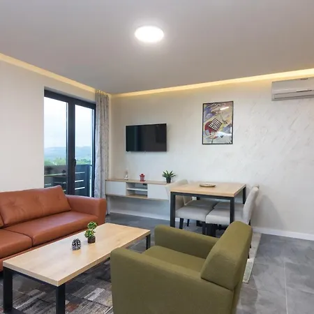 Deluxe Feliciano Apartment Visoko