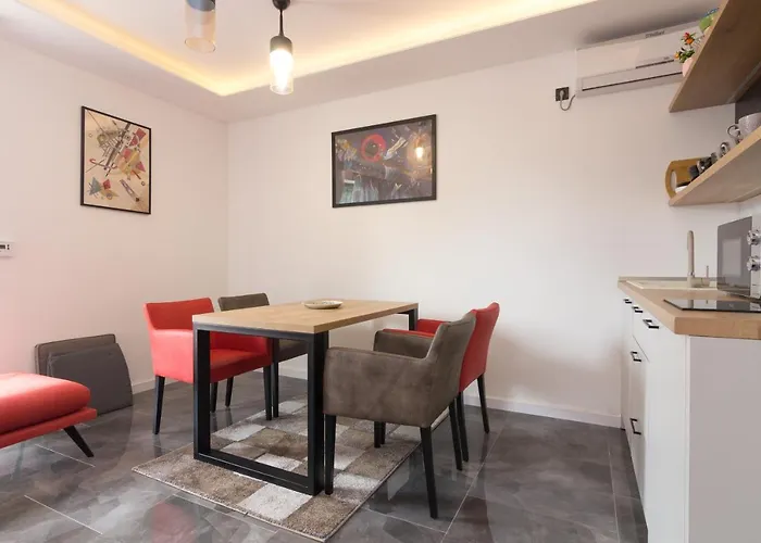 Deluxe Feliciano * Visoko