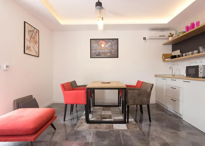 Deluxe Feliciano Apartmán *