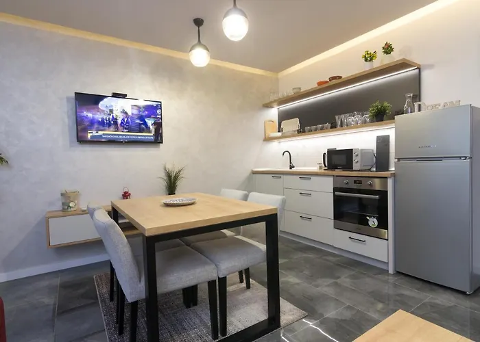 Deluxe Feliciano * Visoko