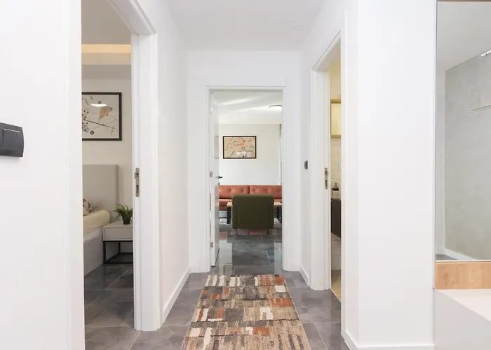 Deluxe Feliciano * Visoko